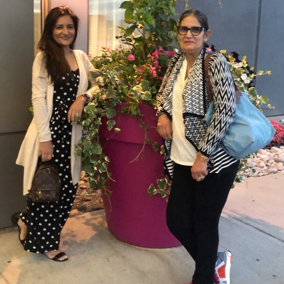 Meet your Posher, Priya - Picture 2 of 4